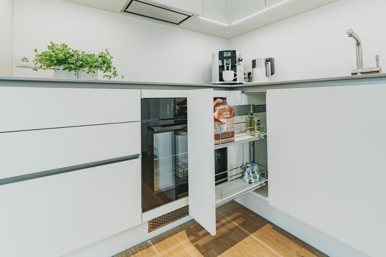 טרטו Oeoe Street Premium Apartment With Terrace מראה חיצוני תמונה